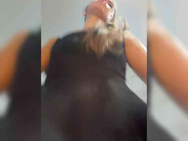 Zarina888 webcam