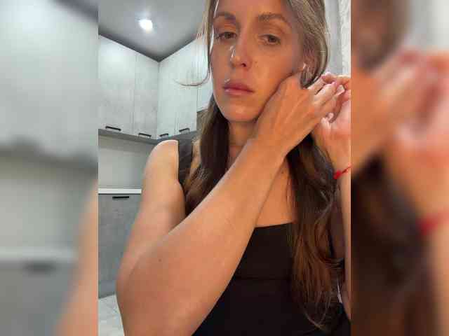Zarina888 webcam