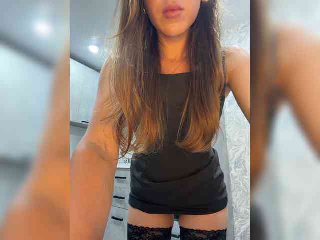 Zarina888 webcam