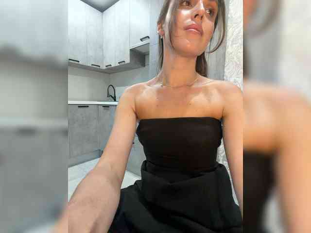 Model: Zarina888
