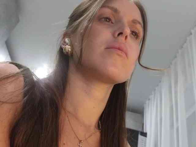 Zarina888 webcam