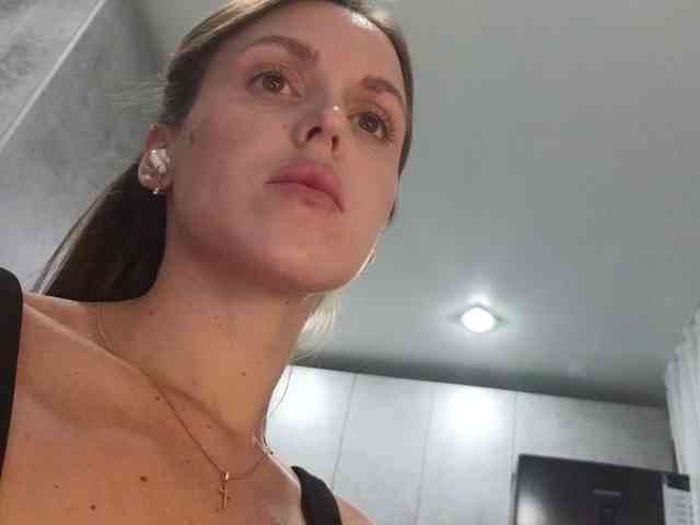 Zarina888 webcam