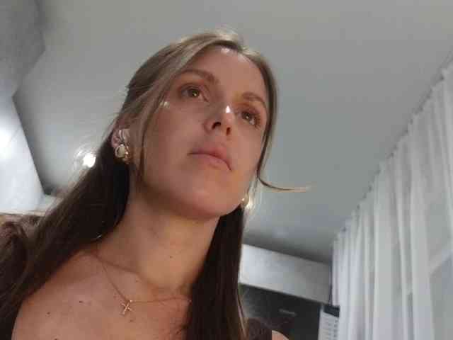 Zarina888 webcam