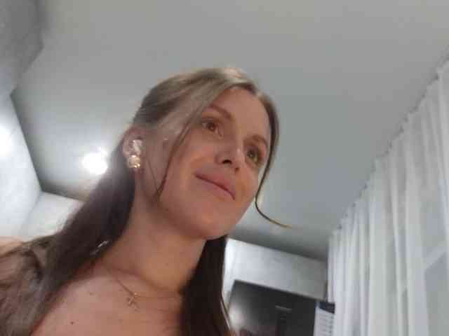 Zarina888 webcam