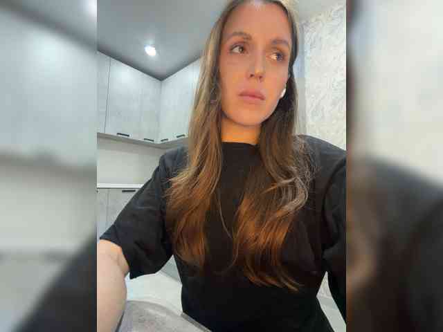 Zarina888 webcam
