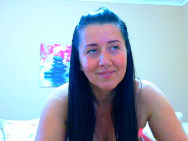 Salome8888 live cam on BongaCams