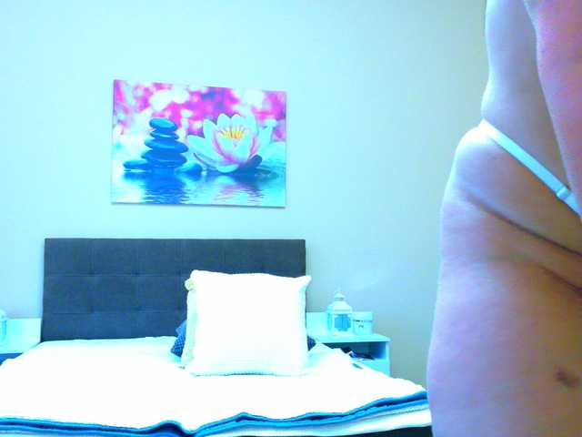 Salome8888 live cam on BongaCams