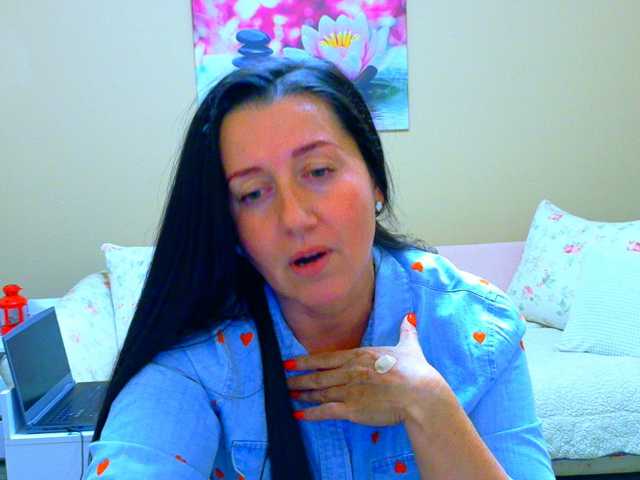 Salome8888 live cam on BongaCams