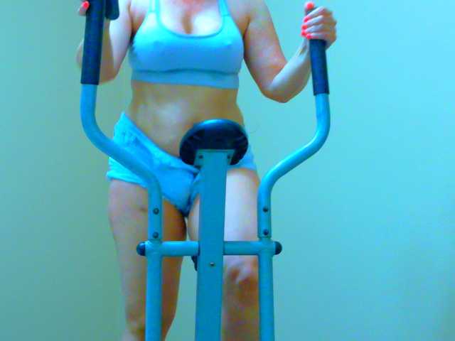 Salome8888 live cam on BongaCams