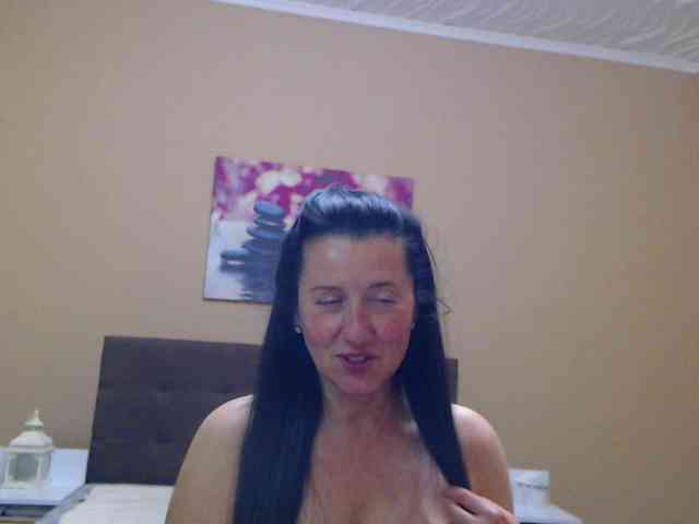 Maya_Banks webcam