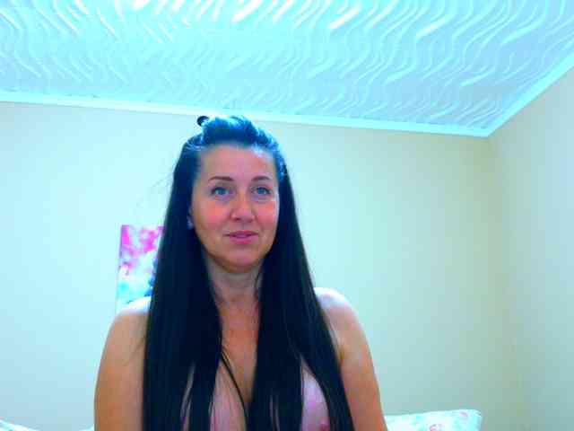 Maya_Banks webcam