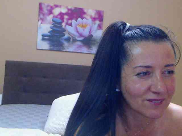 Salome8888 Live Webcam on BongaCams
