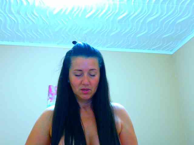 Maya_Banks webcam