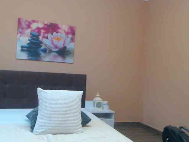 Maya_Banks webcam