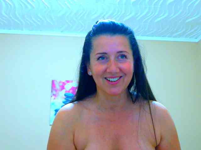 Maya_Banks webcam