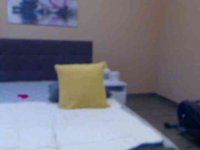 Maya_Banks webcam