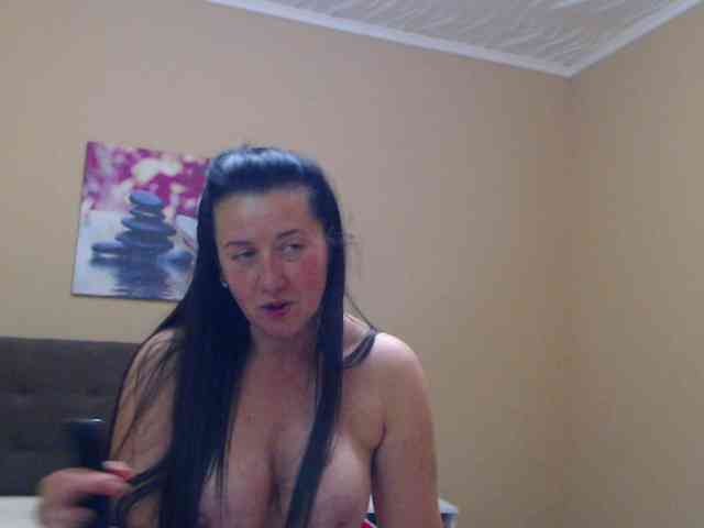 Maya_Banks webcam