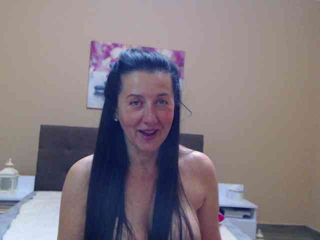 Maya_Banks webcam