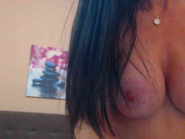 Maya_Banks webcam
