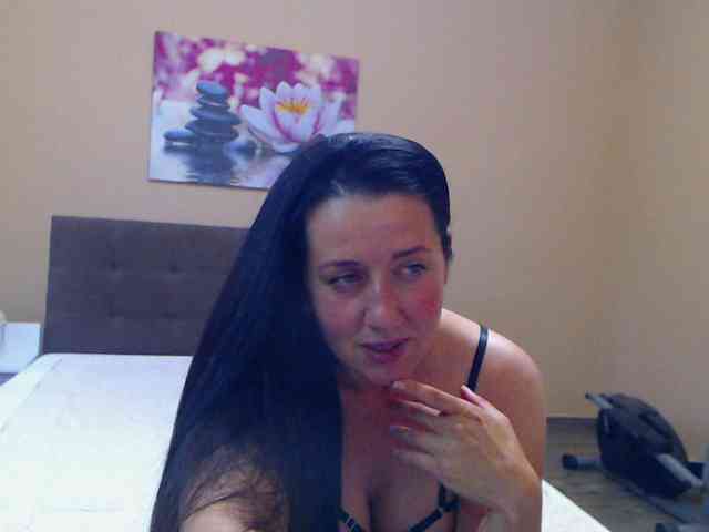 Maya_Banks webcam