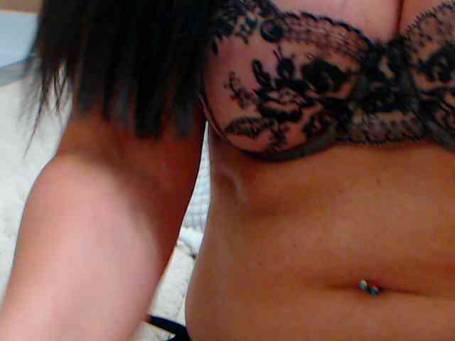 Maya_Banks webcam