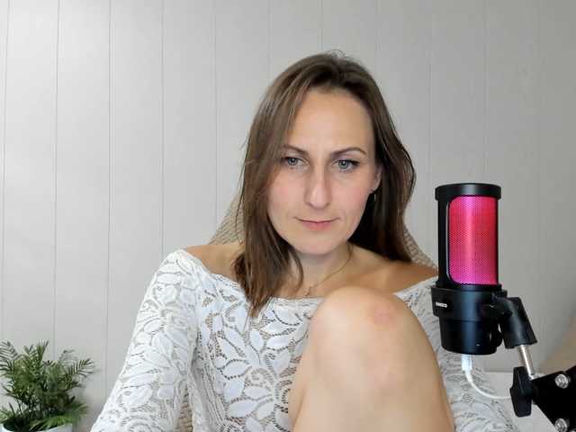 Kiza9 live cam on BongaCams