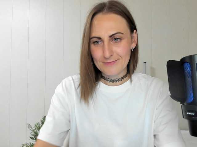 Kiza9 live cam on BongaCams