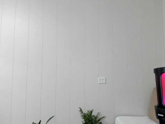 Kiza9 live cam on BongaCams