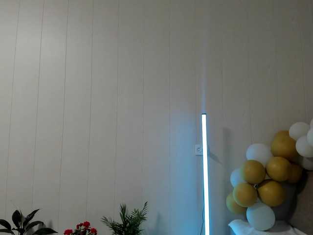 Kiza9's BongaCams show and profile