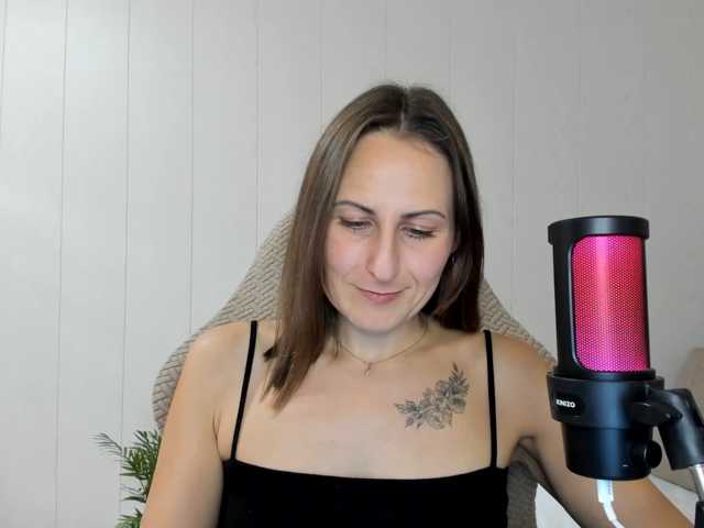 Kiza9 live cam on BongaCams
