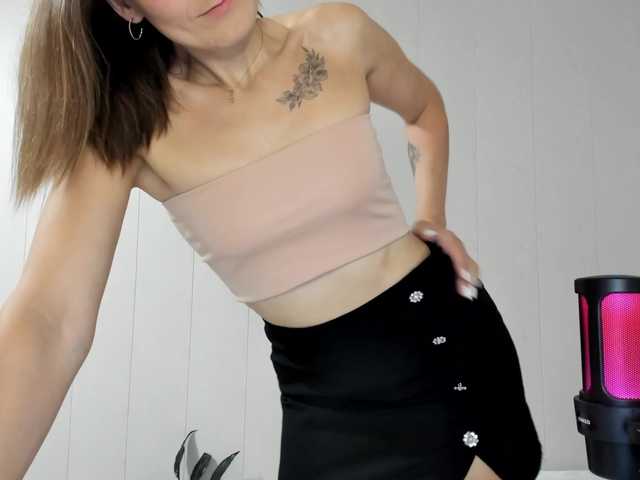Kiza9 live cam on BongaCams