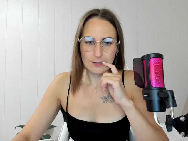 Kiza9 live cam on BongaCams