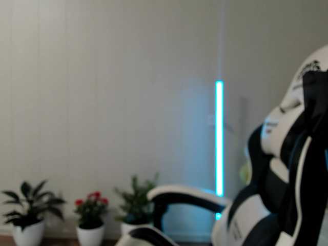 Kiza9's BongaCams show and profile