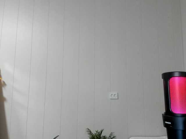 Kiza9 live cam on BongaCams