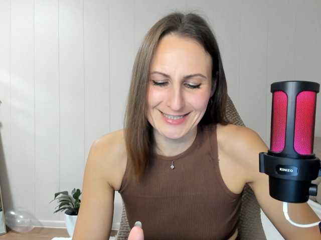 Kiza9 live cam on BongaCams