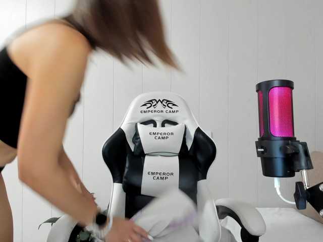 Kiza9 live cam on BongaCams