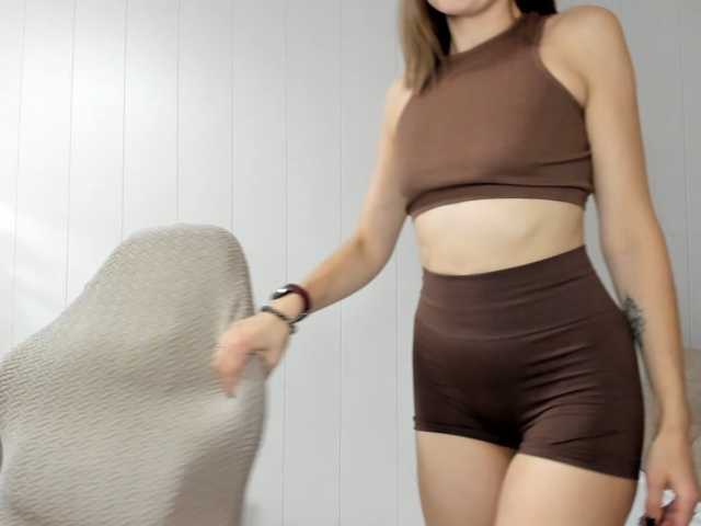 Kiza9 live cam on BongaCams