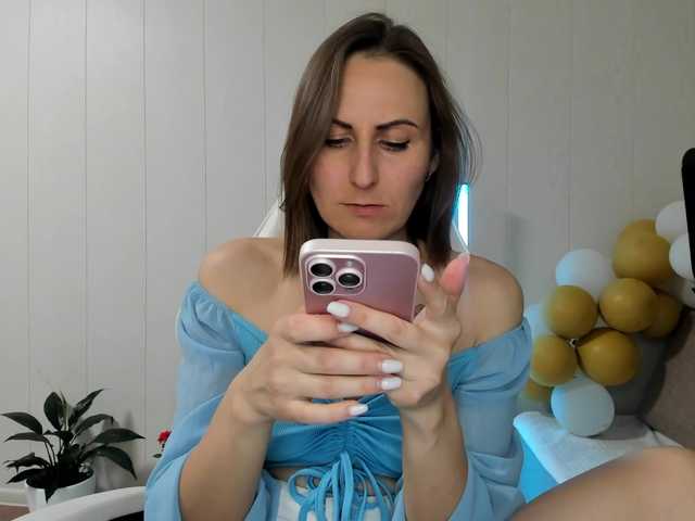 Kiza9's BongaCams show and profile