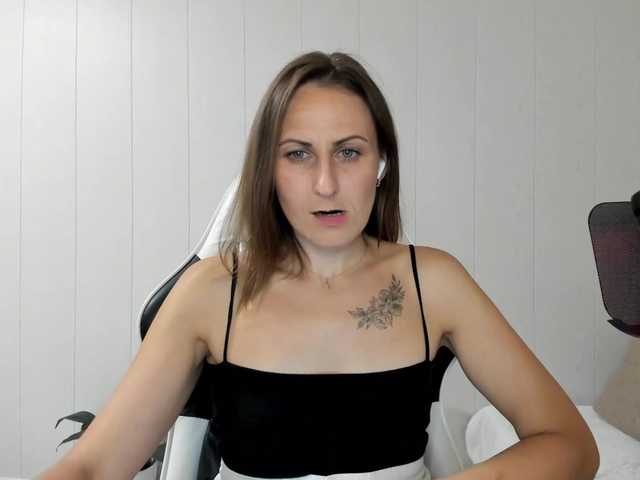 Kiza9 live cam on BongaCams