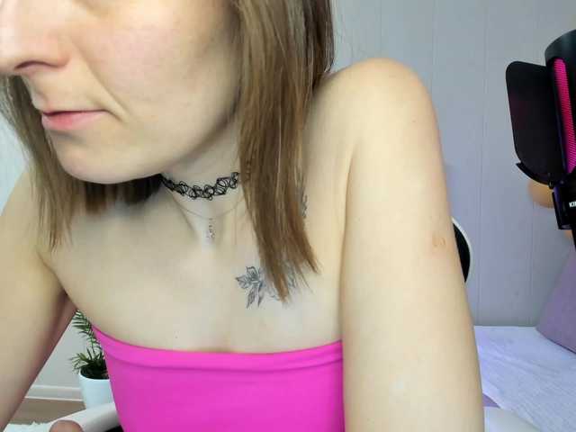 Kiza9's BongaCams show and profile