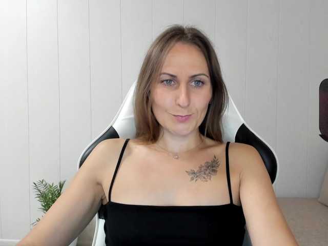Kiza9 live cam on BongaCams