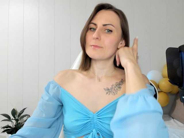 Kiza9's BongaCams show and profile