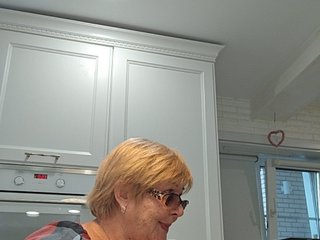 KarinkaSweet Porn Show