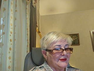 KarinkaSweet Porn Show