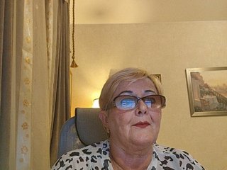 KarinkaSweet Porn Show