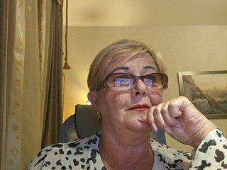 KarinkaSweet Porn Show