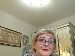 KarinkaSweet Porn Show