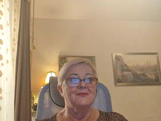 KarinkaSweet Porn Show