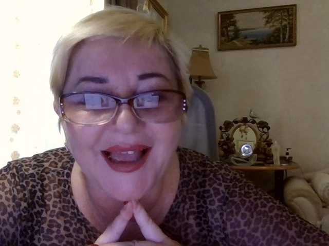 KarinkaSweet live cam preview