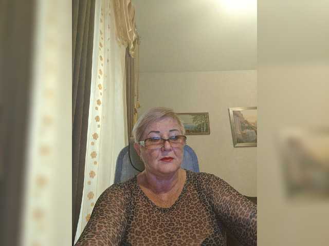 KarinkaSweet live cam